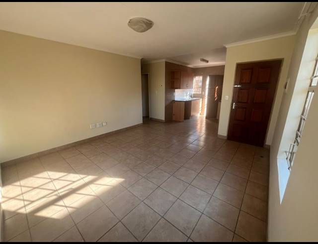 3 BEDROOM HOUSE FOR SALE IN THATCH HILL ESTATE